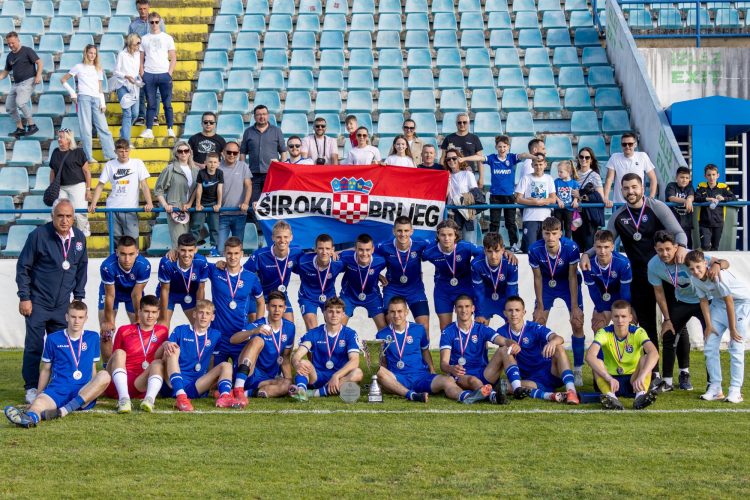 Rijeka slavila u finalu protiv Širokog, Jozo Slišković najbolji vratar turnira
