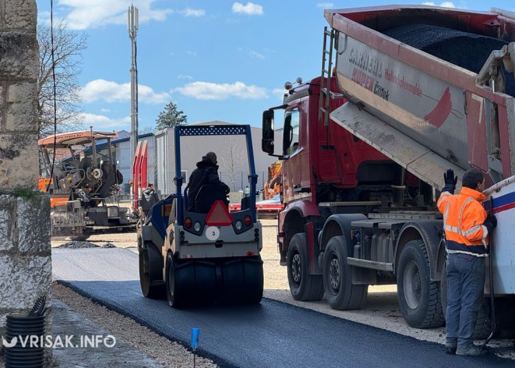 Široki Brijeg: Asfaltira se cesta u Duhanskoj stanici