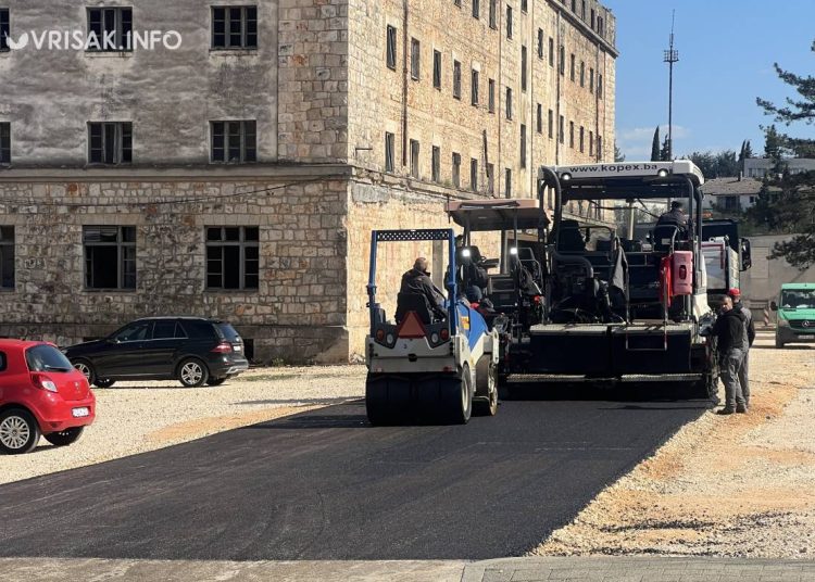 Široki Brijeg: Asfaltira se cesta u Duhanskoj stanici