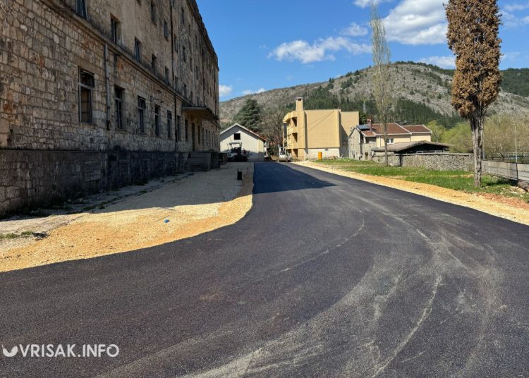 Široki Brijeg: Asfaltira se cesta u Duhanskoj stanici