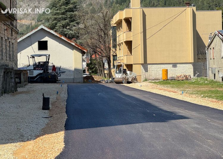 Široki Brijeg: Asfaltira se cesta u Duhanskoj stanici