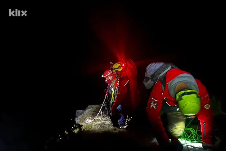 BiH: Američki marinac pao u ponor dubok 500 metara i poginuo