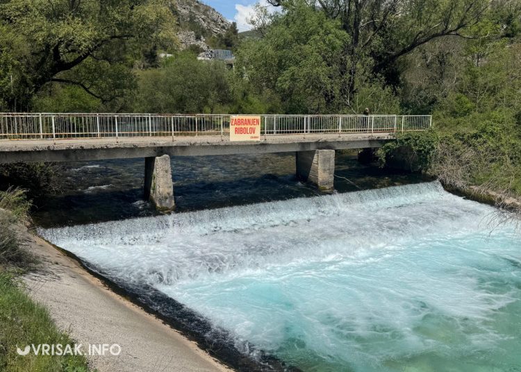 Široki Brijeg: Park u Sajmištu ispunjen šetnjom, smijehom i proljetnom atmosferom