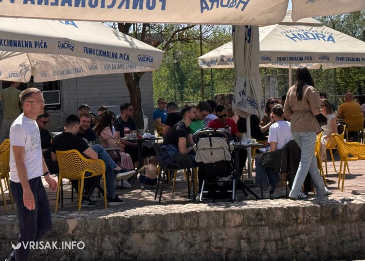 Široki Brijeg: Park u Sajmištu ispunjen šetnjom, smijehom i proljetnom atmosferom
