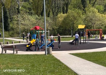 Široki Brijeg: Park u Sajmištu ispunjen šetnjom, smijehom i proljetnom atmosferom