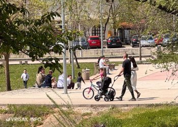 Široki Brijeg: Park u Sajmištu ispunjen šetnjom, smijehom i proljetnom atmosferom