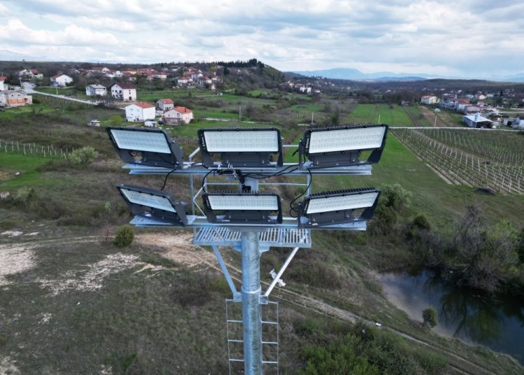 Čitluk: Na stadionu u Krehin Gracu postavljeni reflektori