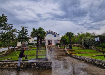 Članovi DVD-a Jare organizirali akciju čišćenja crkvenog dvorišta