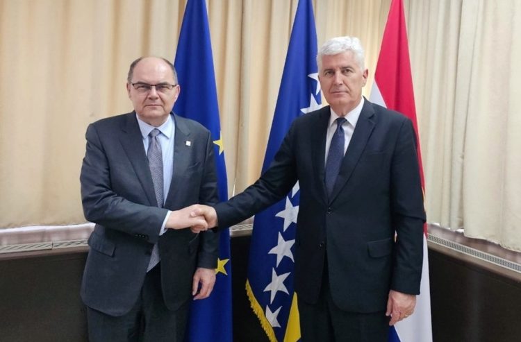 Čović i Schmidt razgovarali o mogućim izmjenama Izbornog zakona