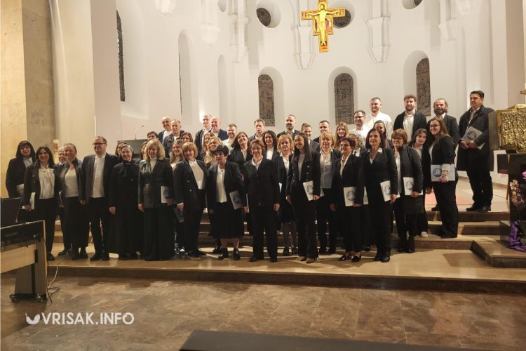 (VIDEO) Široki Brijeg: Održana korizmena glazbeno meditativna večer u crkvi Uznesenja BDM