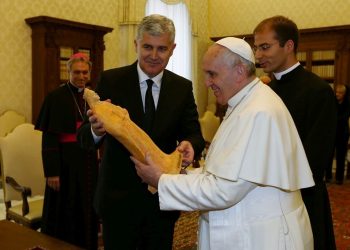 Dragan Čović: Svijet je siromašniji za velikog čovjeka