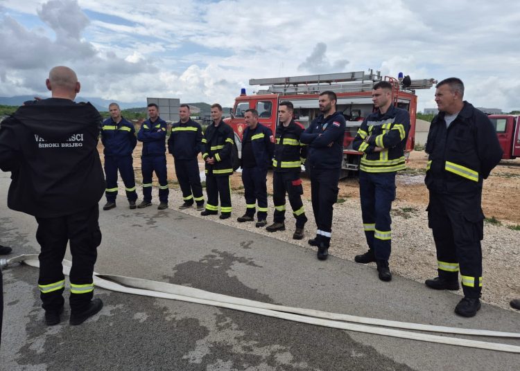 ŽZH: Ispit položilo 11 dobrovoljnih i profesionalnih vatrogasaca