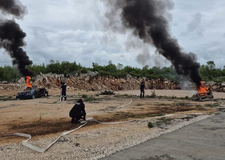 ŽZH: Ispit položilo 11 dobrovoljnih i profesionalnih vatrogasaca