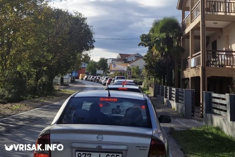 Pojačan promet vozila u većem dijelu BiH i na graničnim prijelazima