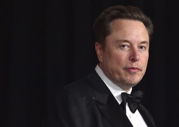 Elon Musk gradi najveći superračunalni centar