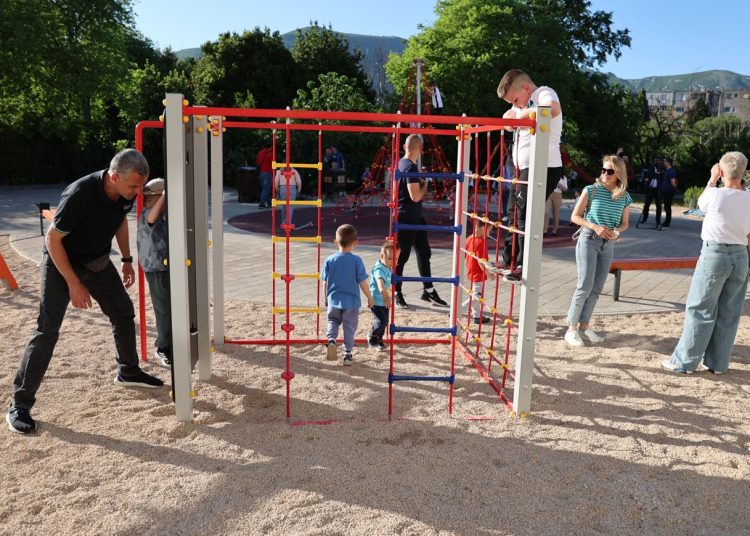 Mostar: Otvoren dječji park kod Lutkarskog kazališta Mostar
