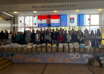 Humanitarna akcija OŠ Biograci: Prikupljeno 35 paketa pomoći za potrebite obitelji