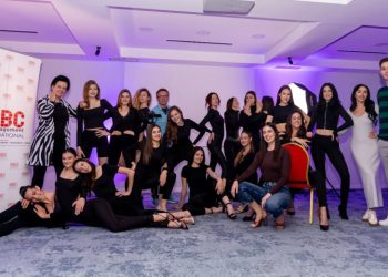 Ovo je 17 djevojaka koje se natječu se za Miss BiH