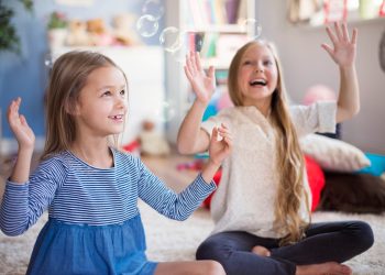 Ponašanje koje živcira roditelje, ali to znači da su djeca sretna