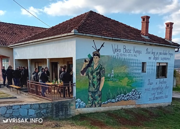Vjeko Božić Kempa – prvi poginuli hrvatski vojnik na mostarskom ratištu dobio mural