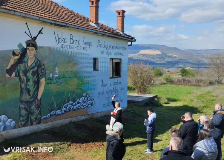 Vjeko Božić Kempa – prvi poginuli hrvatski vojnik na mostarskom ratištu dobio mural