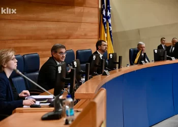 Smijenjeni kadrovi SNSD-a na hitnoj sjednici Zastupničkog doma PSBiH