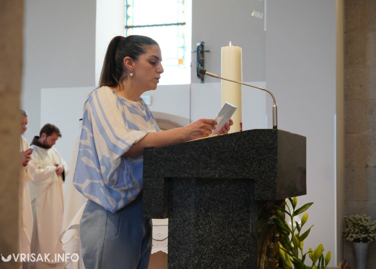 Prva sveta pričest u Širokom Brijegu: 196 djece primilo sakrament Euharistije