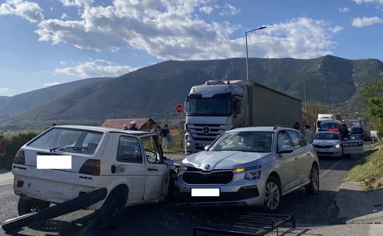 Teška prometna nezgoda kod Mostara: Ima povrijeđenih
