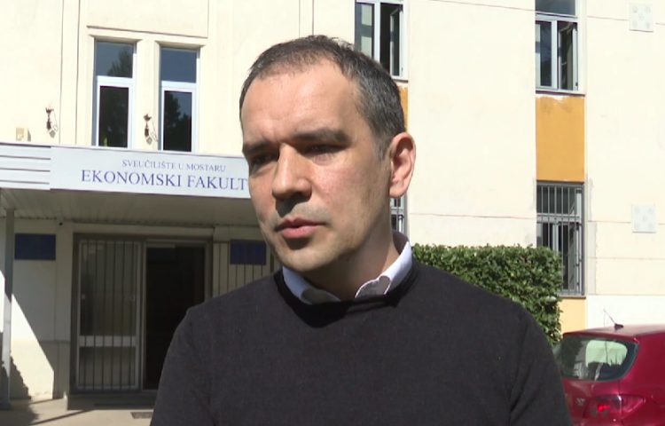 Cilj Trumpovih carina je ekonomski obračun s Kinom?