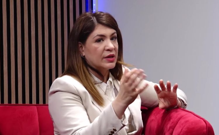 Vlatka Kalinić: Kad utihne papa tama lakše ulazi u svijet