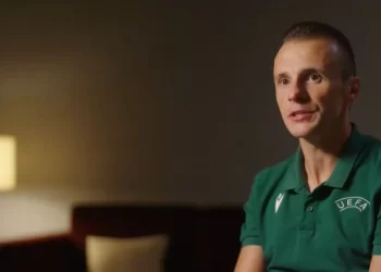 Intervju Irfan Peljto: “Pretvarao sam se da sam hrabar, da sam jak”