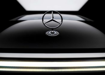 Mercedesov novi logo: Moderni 2D dizajn s pogledom u budućnost