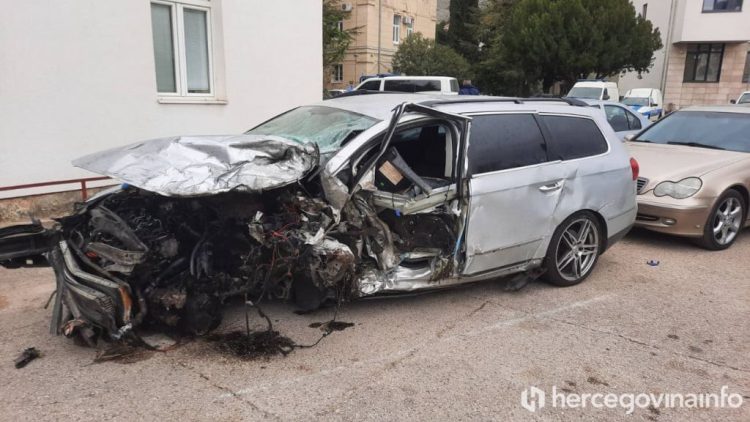 Jedna osoba poginula, a četiri ozlijeđene u prometnoj nesreći Trebinje – Dubrovnik