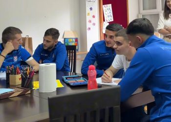 NK Široki Brijeg darivao maturante posebnih razrednih odjeljenja