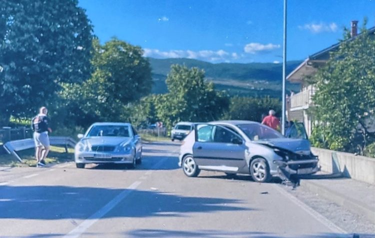 Široki Brijeg: Prometna nezgoda na Privalju, vozačica izgubila kontrolu