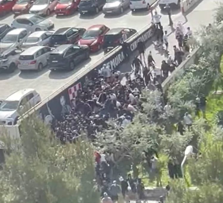 (VIDEO) Pogledajte kako vezani navijač bježi policiji nakon masovne tučnjave Torcide i BBB u Splitu