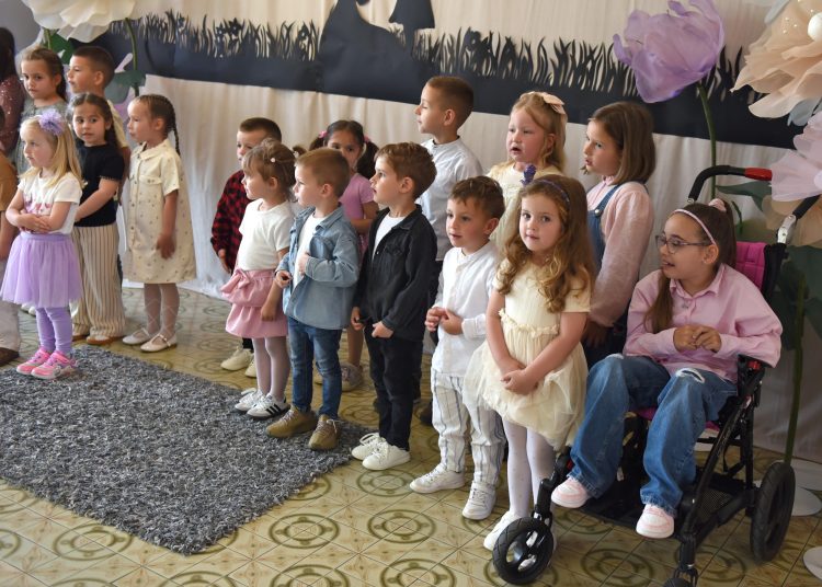 Proslava majčina dana u vrtiću „Trnoružica“