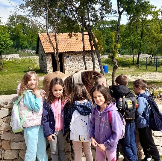 Široki Brijeg: Mokarski mališani proveli dan na izletu u prirodi