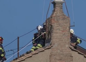 Svi pogledi na Trg svetog Petra: dimnjak je spreman