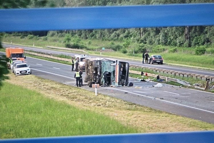 Autobus iz BiH sudjelovao u teškoj nezgodi na A3, ima poginulih i ozlijeđenih