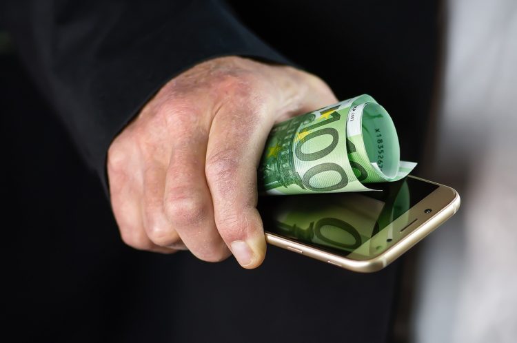 Europa upozorava građane: Držite u kući gotovinu za tri dana