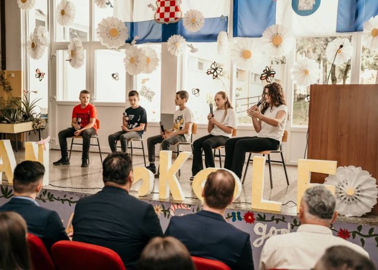 Široki Brijeg: Održana proslava Dana škole u  OŠ Biograci
