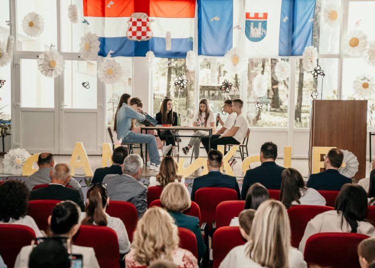 Široki Brijeg: Održana proslava Dana škole u  OŠ Biograci