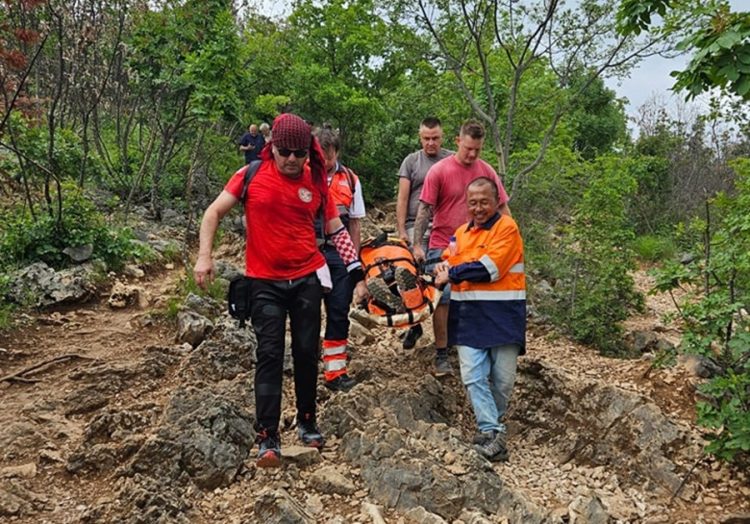 HGSS Čitluk-Međugorje spasio žensku osobu na Križevcu