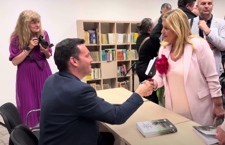 Hrvoje Mandić i u svom Širokom Brijegu predstavio knjigu ‘Rat nakon rata’