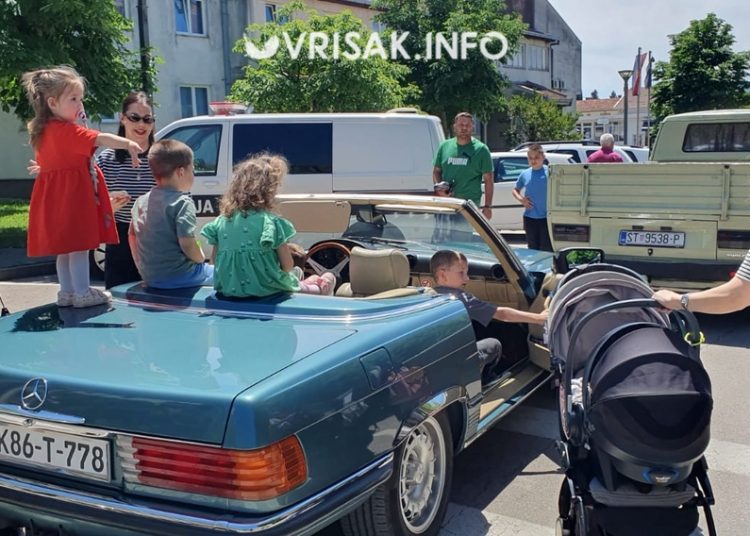 Oldtimeri iz Širokog Brijega krenuli krug kroz ŽZH