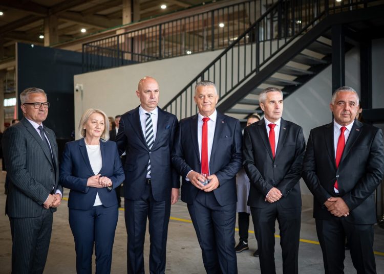 FEAL u Karlovcu otvorio tvornicu vrijednu 32 milijuna eura