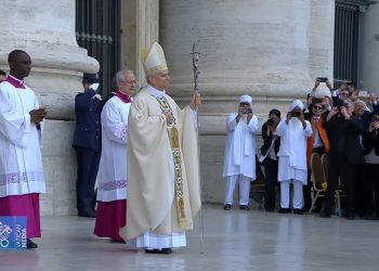 Preko 100 000 vjernika na  inauguracijskoj misi pape Lava XIV.