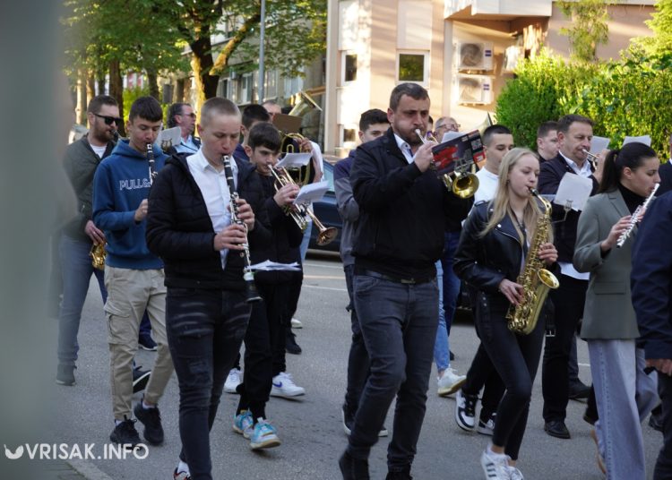 (VIDEO) Limena glazba jutros probudila Širokobriježane