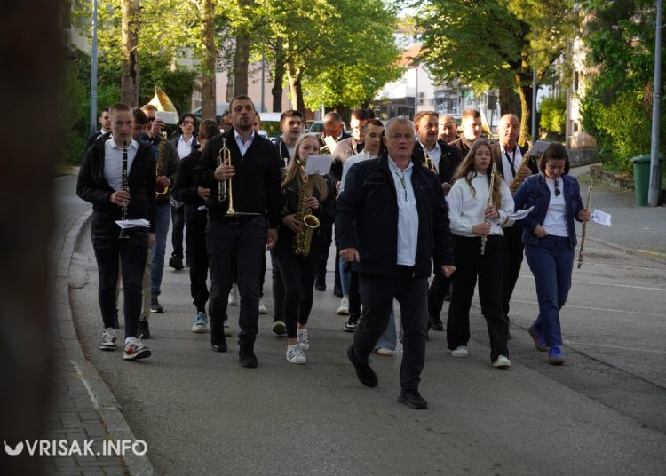 (VIDEO) Limena glazba jutros probudila Širokobriježane